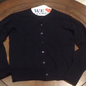 Everlane navy blue buttoned up cashmere sweater